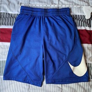 NIKE Shorts (medium)